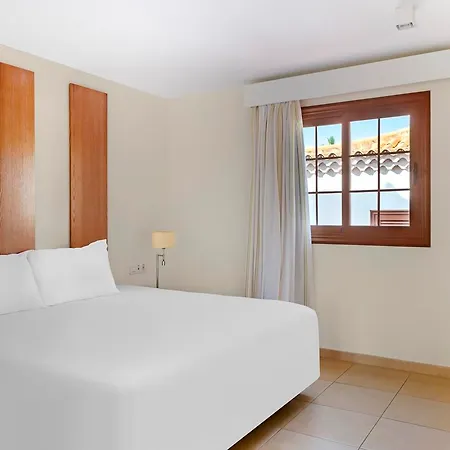 Royal Tenerife Country Club מלון דירות 3*