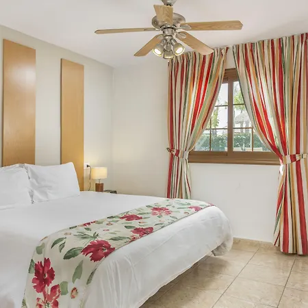 Royal Tenerife Country Club מלון דירות 4*